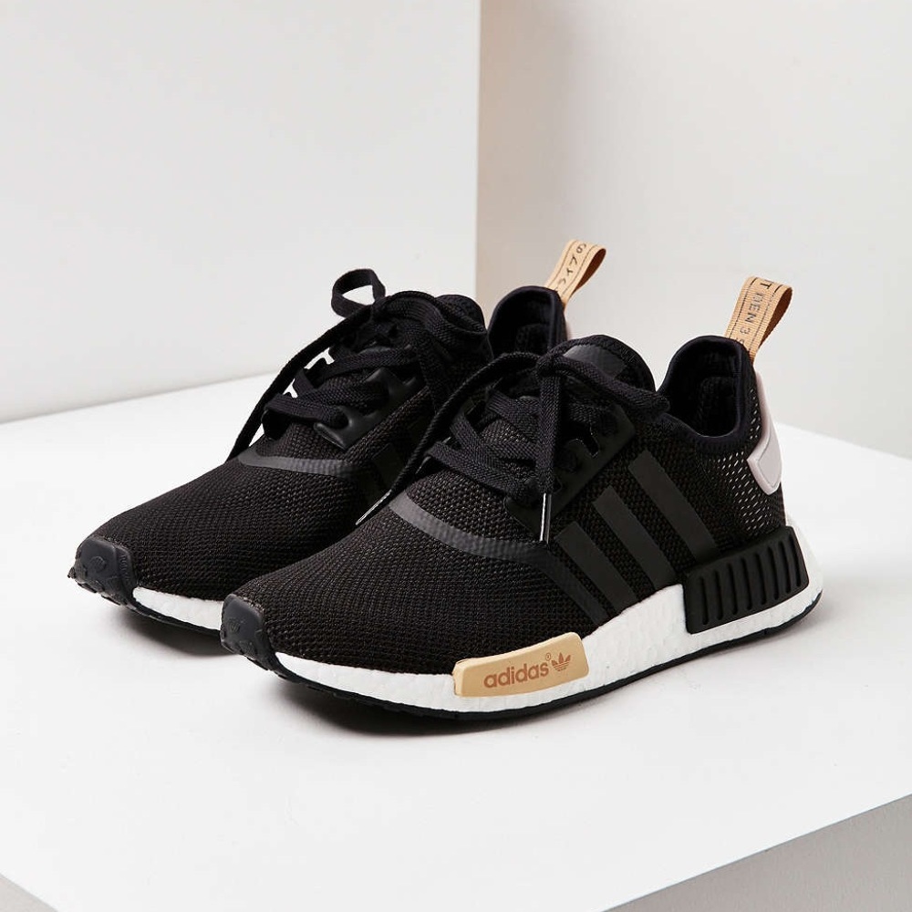 NMD R1 Beige/Black